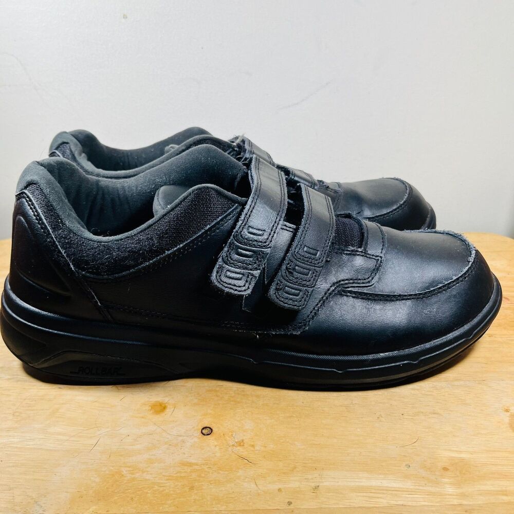 New Balance 813 Mens Shoes Black Walking Leather Comfort Sneakers Size 10.5 Wide